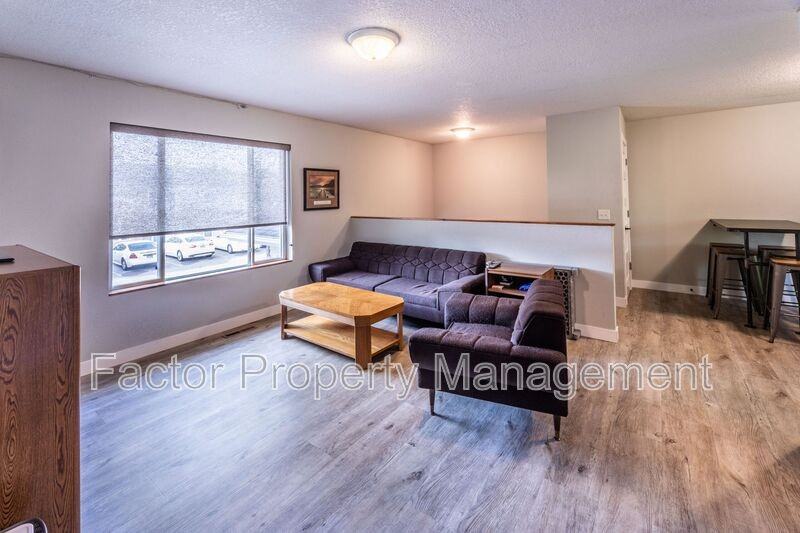 1320 Warren St #2 - Photo 6 of 16