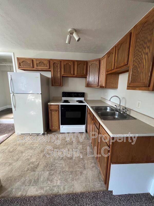 2651 Main St #3