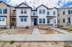 featured image of 3904 Hardman Way