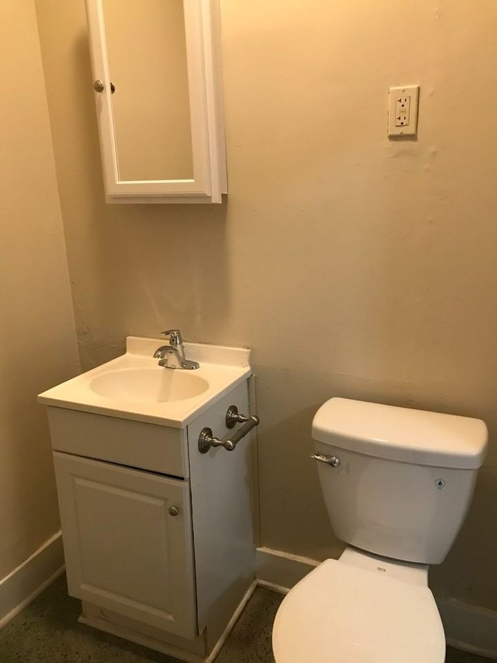 402 S 4th St #3 - Photo 5 of 6
