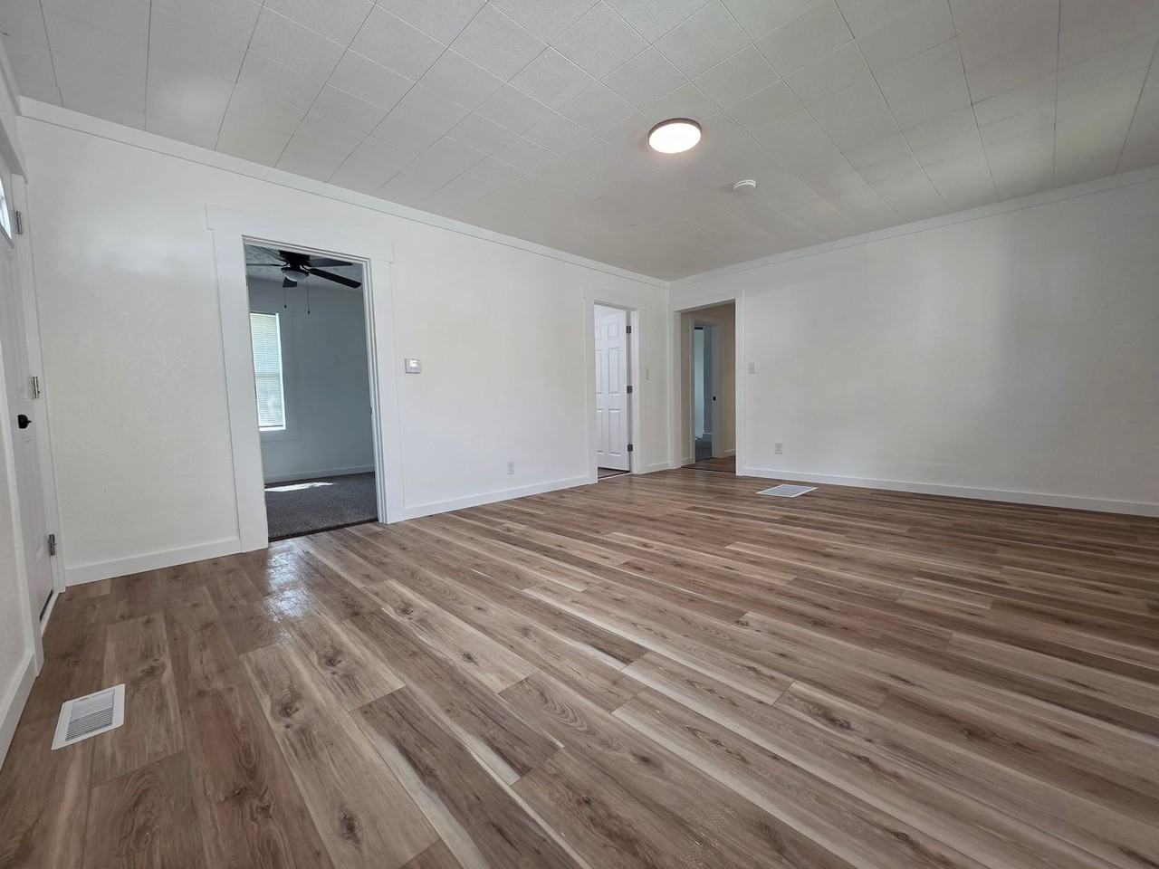 1051 W Hamilton St - Photo 3 of 13