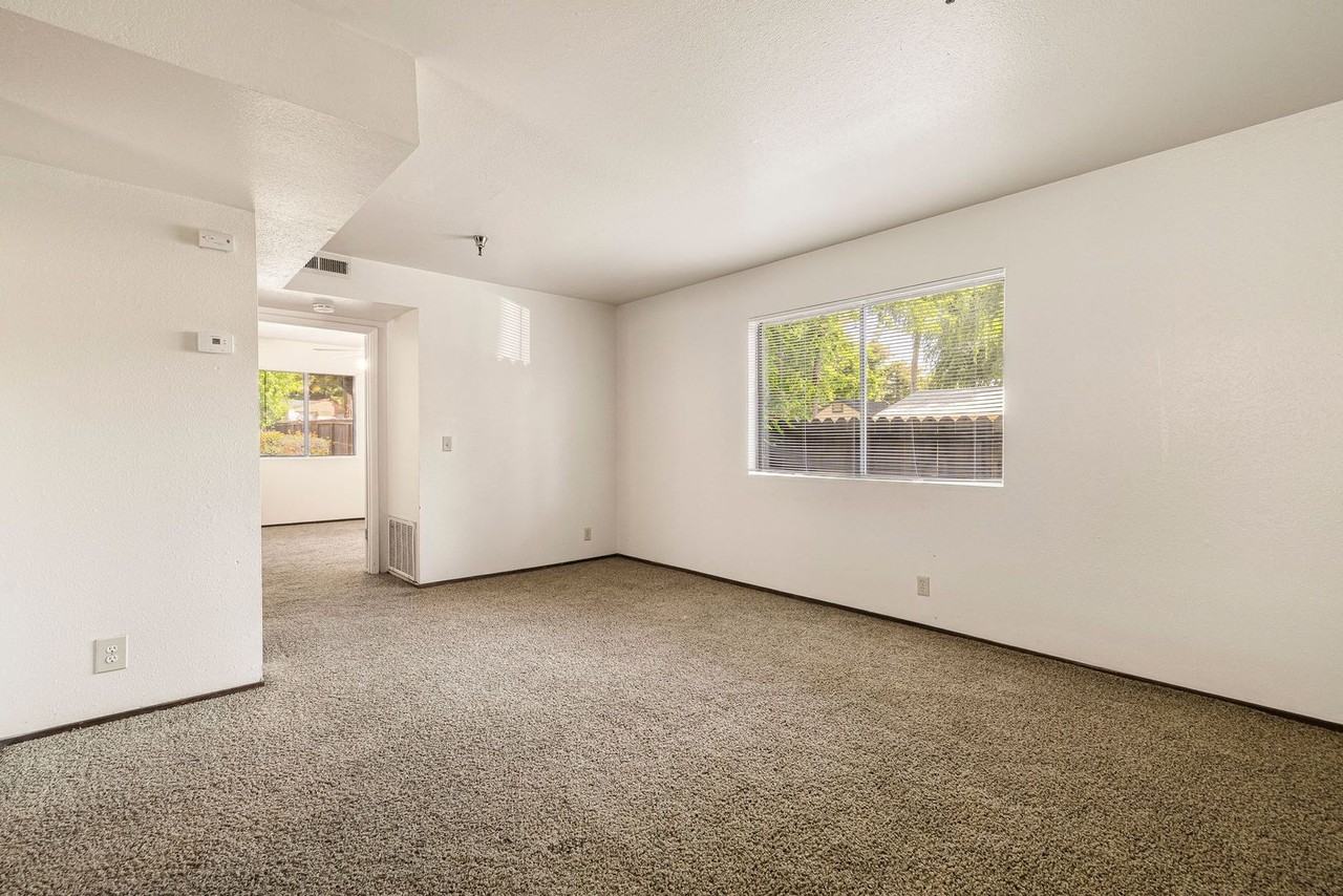 0664 - 707 W. 2nd Ave - Photo 5 of 29