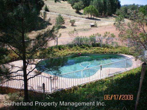 795 Hilltop Court Big House and Cottage - Photo 3 of 20