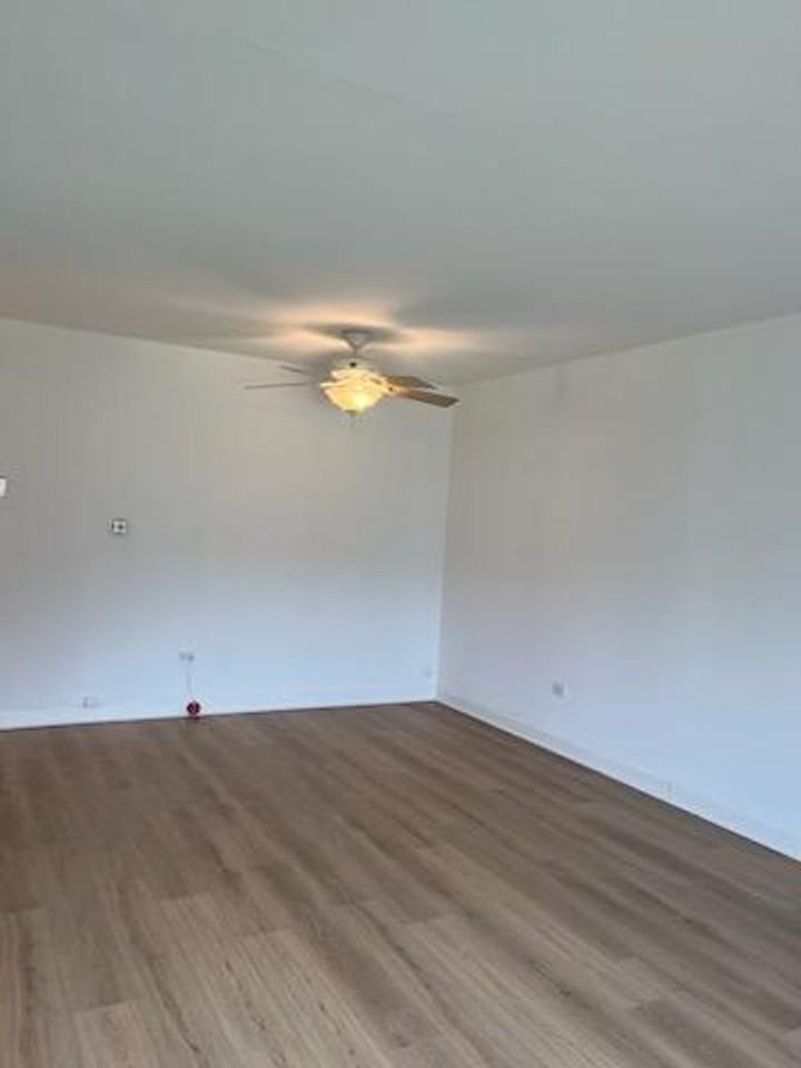 140 E Lake St #09B - Photo 4 of 8