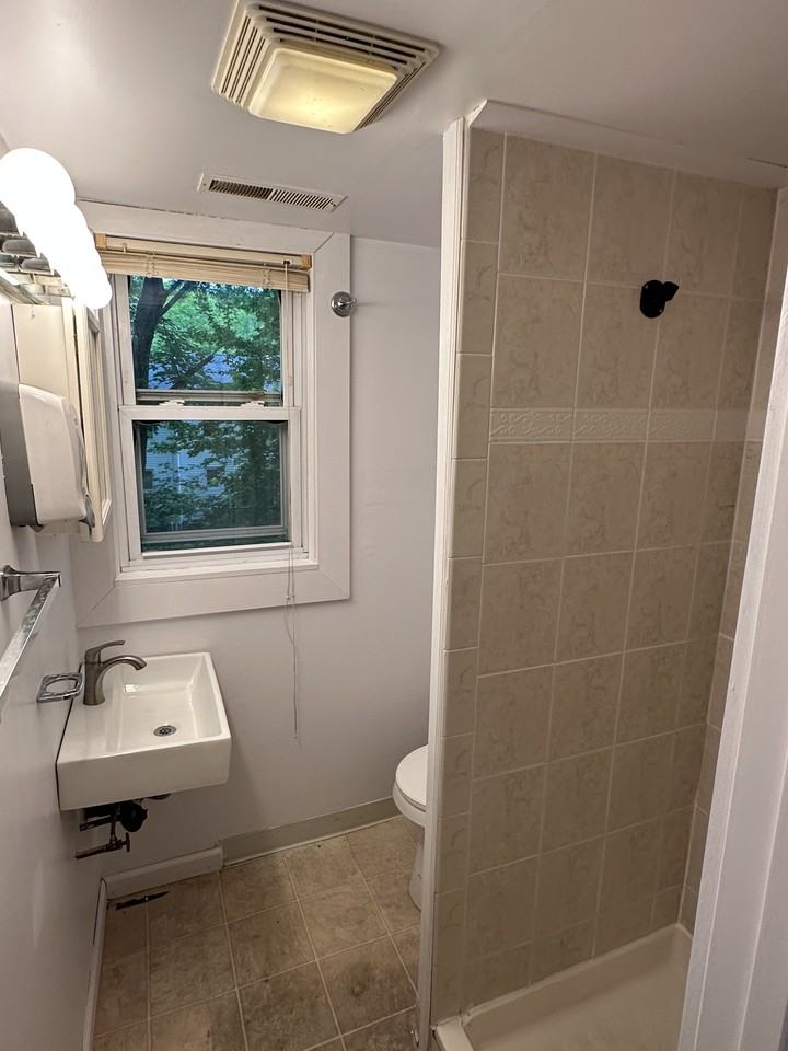 149-153 Long Hill Avenue - Photo 6 of 10