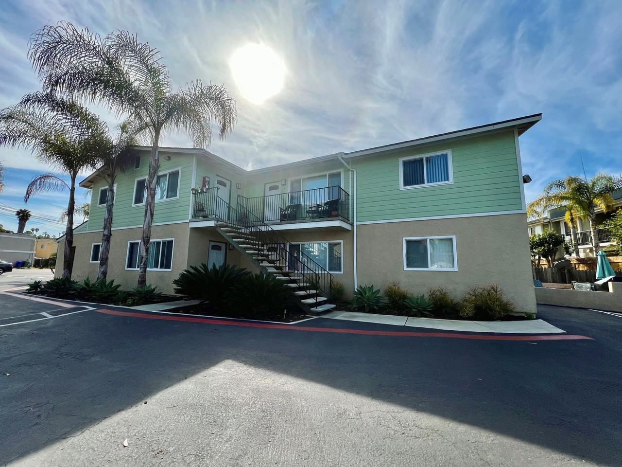 Hermes - Photo 2 of 2