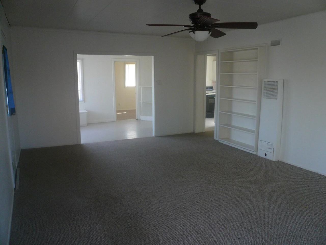 223 University Ter - Photo 2 of 18