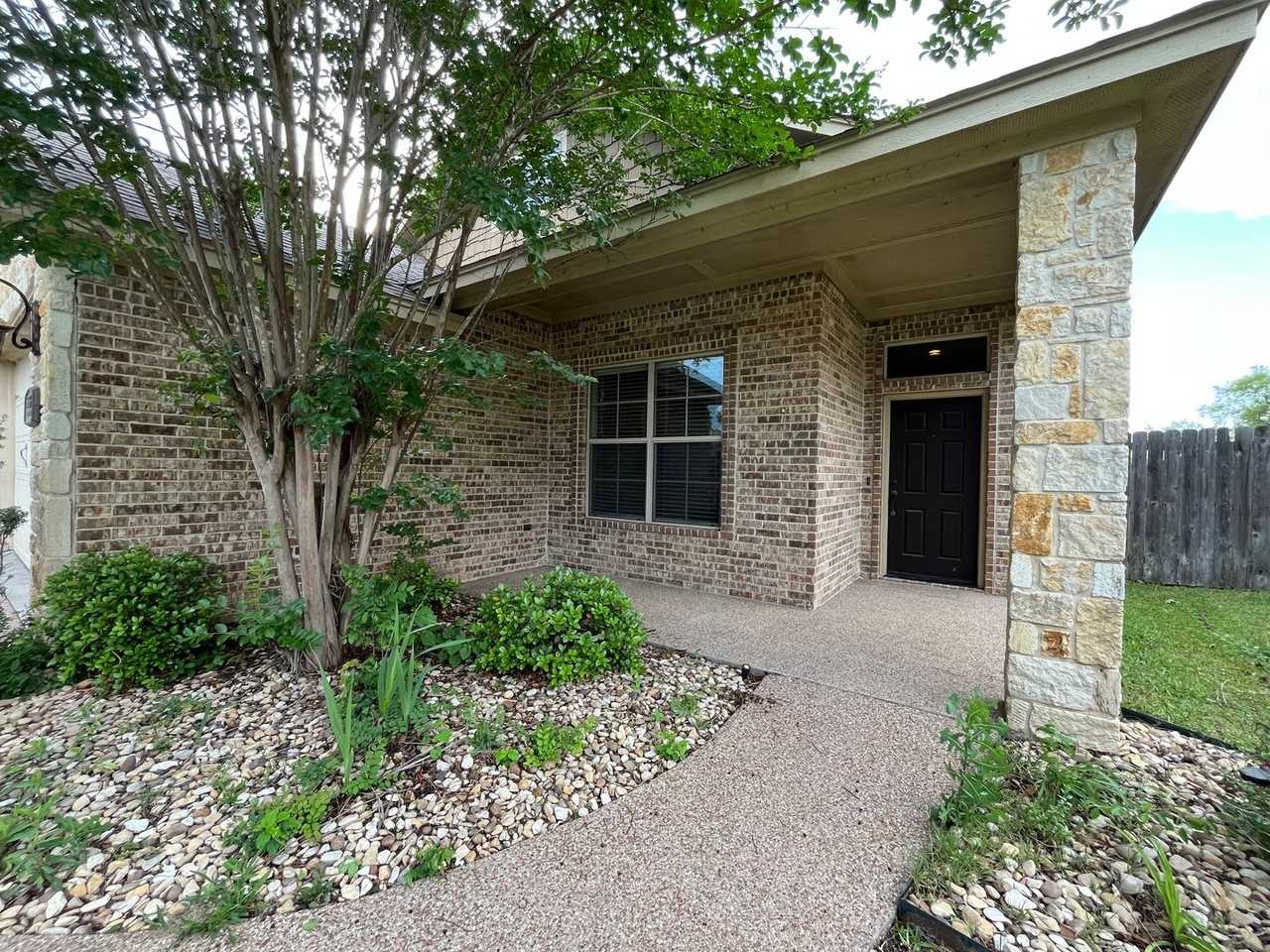 3053 Andalusian Ln - Photo 2 of 26