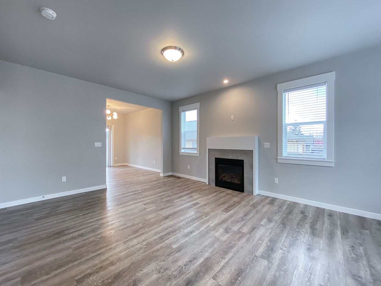 13856 Se Raymond St - Photo 2 of 21