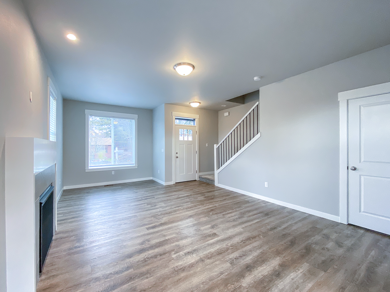 13856 Se Raymond St - Photo 3 of 21