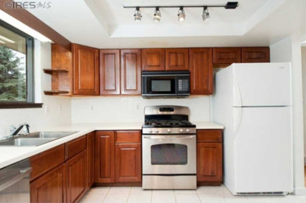 1840 Del Rosa Ct - Photo 5 of 17