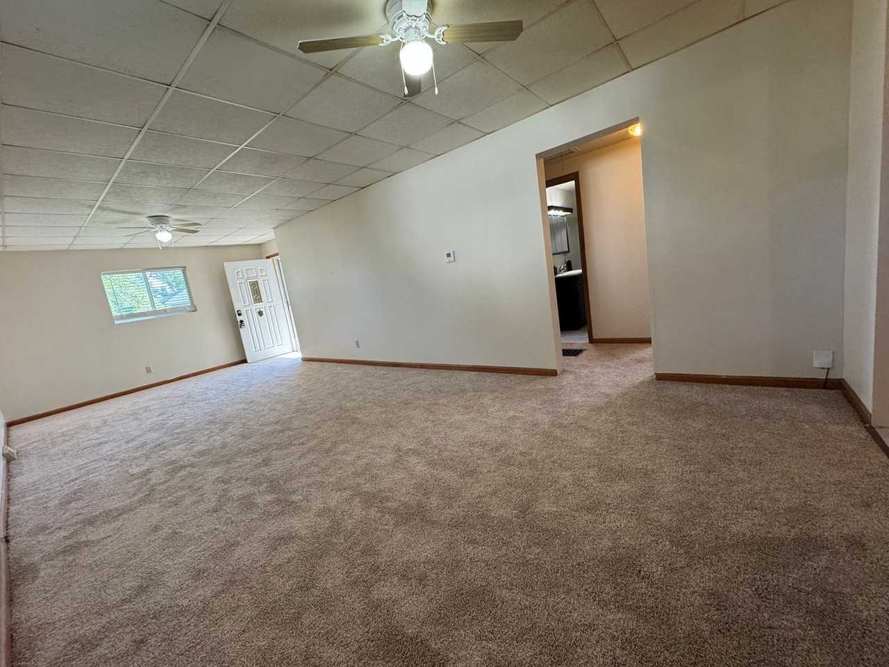 2160 E Reservoir St - Photo 3 of 19