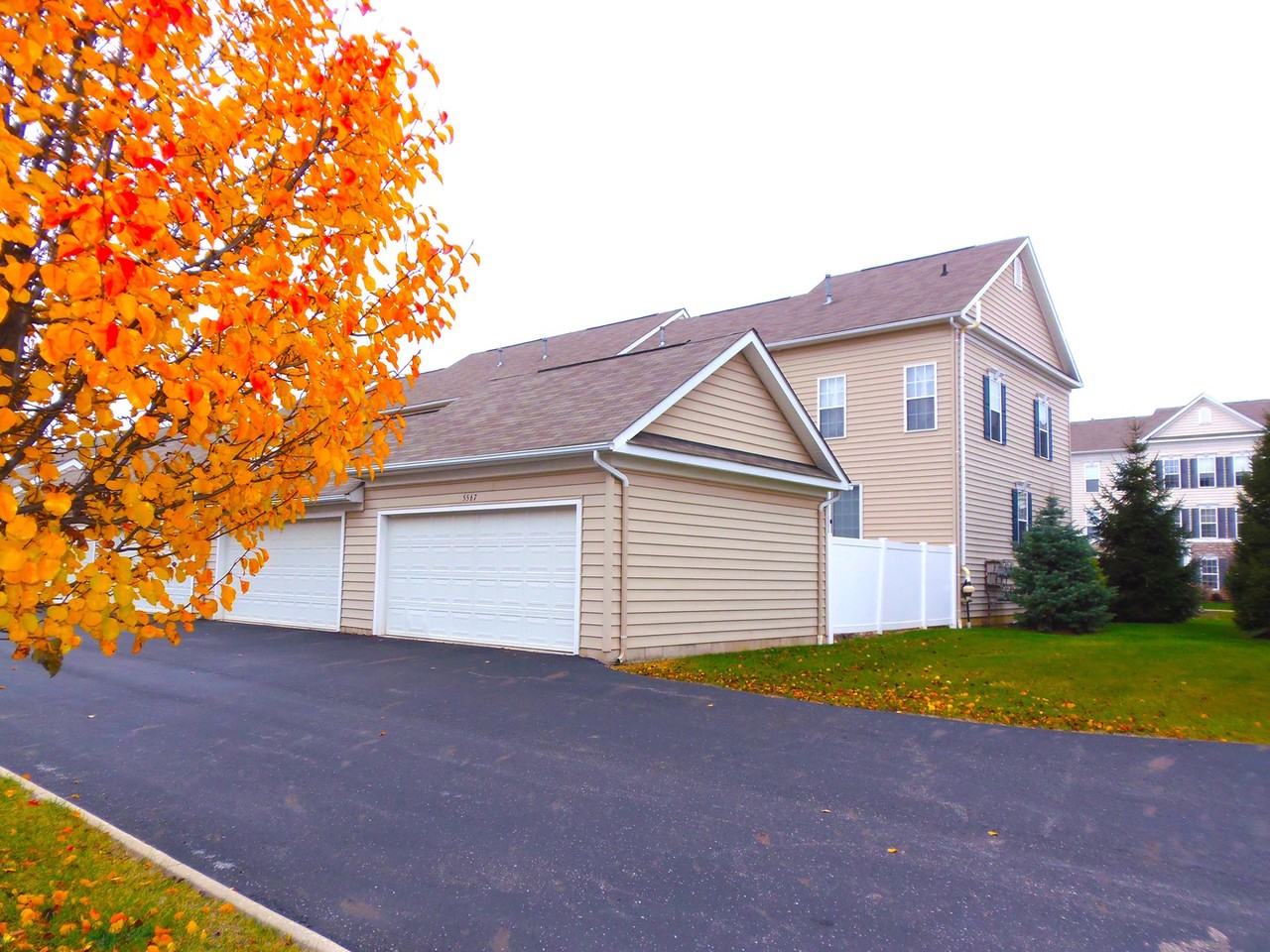 5567 Middle Falls St - Photo 2 of 31