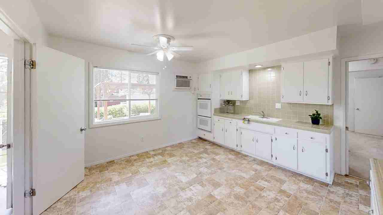 35371 Schad Ln - Photo 2 of 13