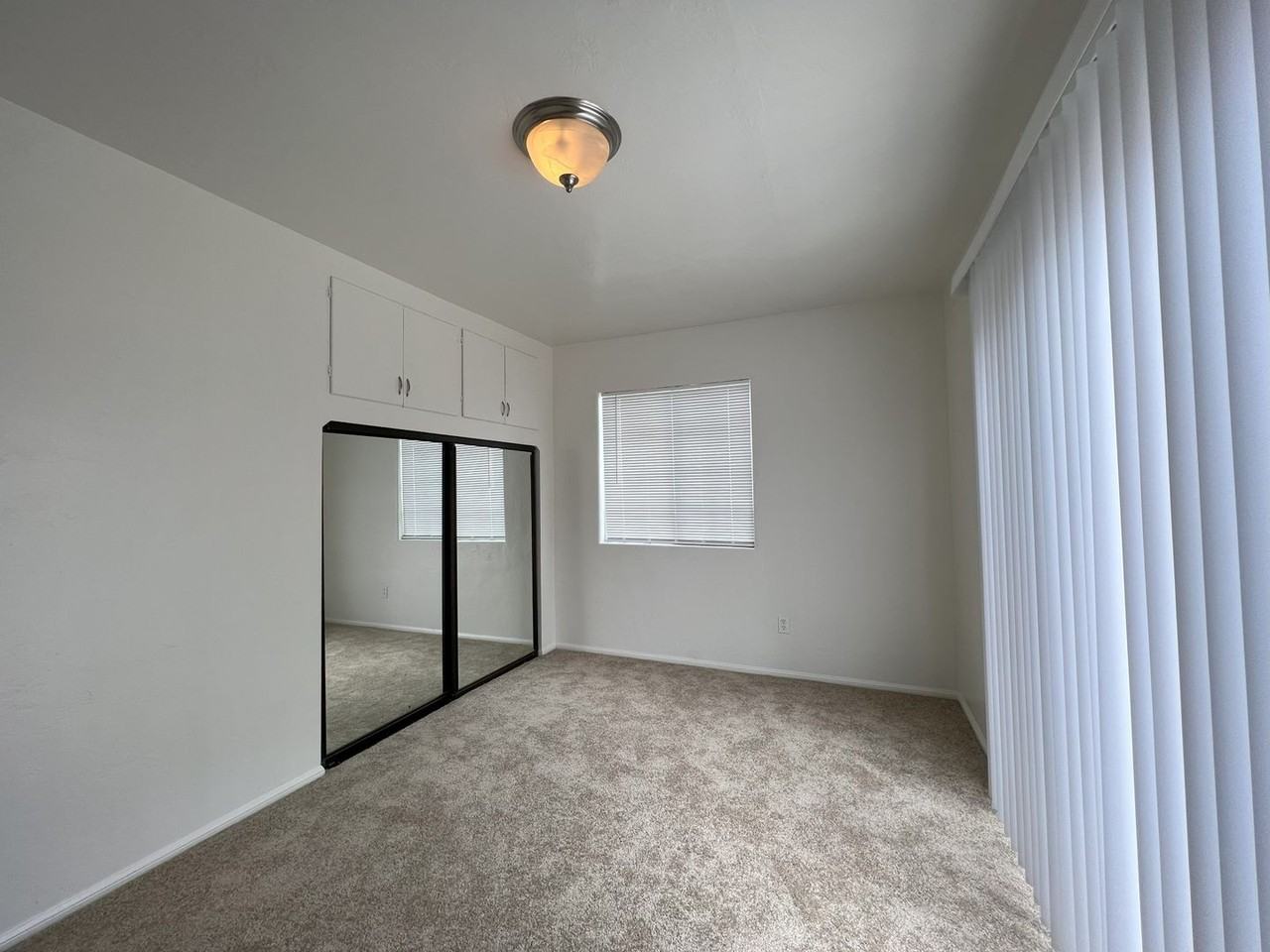 357 Garfield Ave - Photo 5 of 18