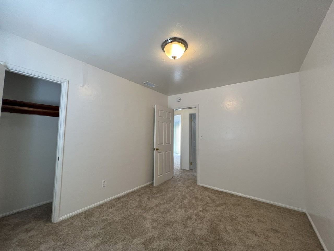 357 Garfield Ave - Photo 7 of 18