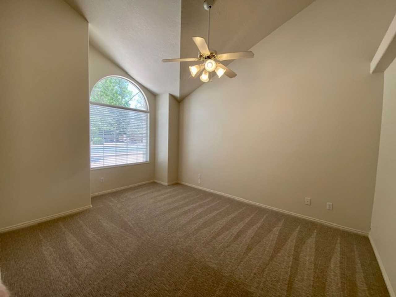 3668 S 1470 W - Photo 5 of 43