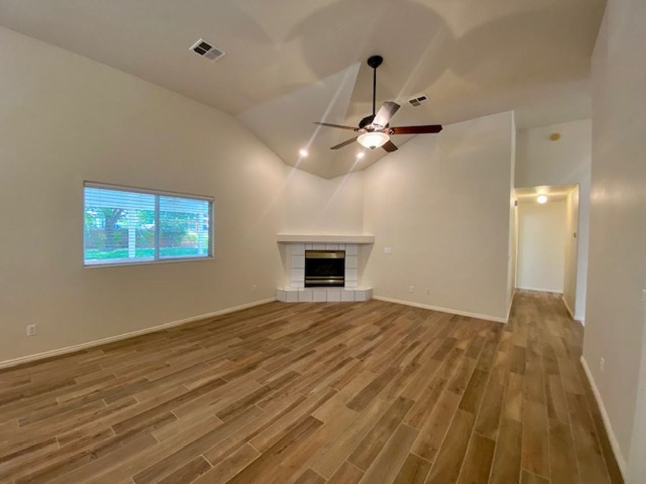 3668 S 1470 W - Photo 7 of 43