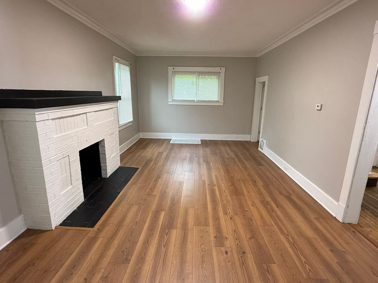 433 Norwood Ave - Photo 7 of 22