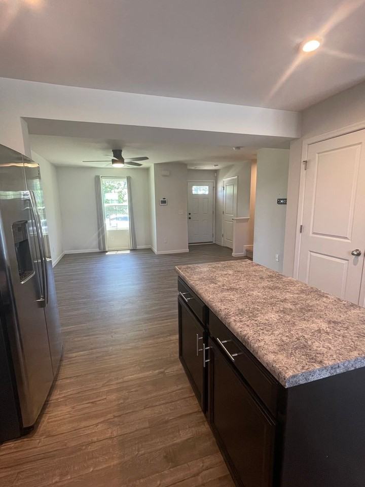 1245 Havenbrook Dr - Photo 3 of 18