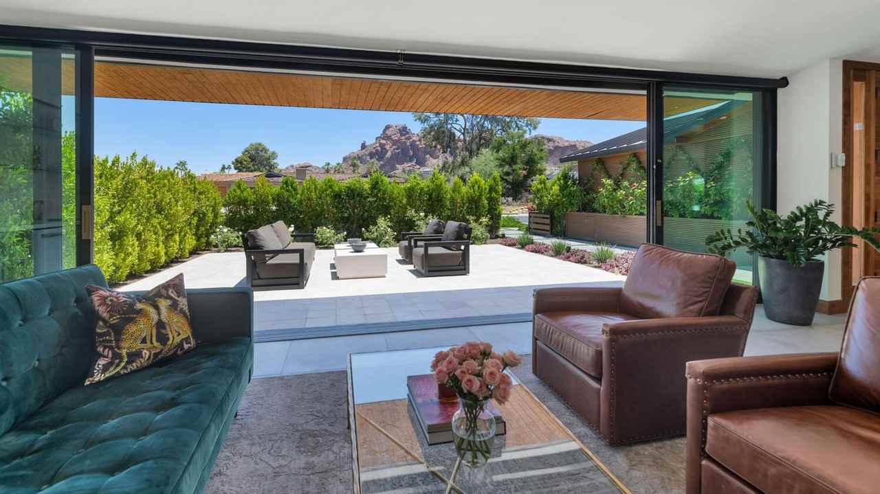 5812 North 44th Place - Photo 6 of 39