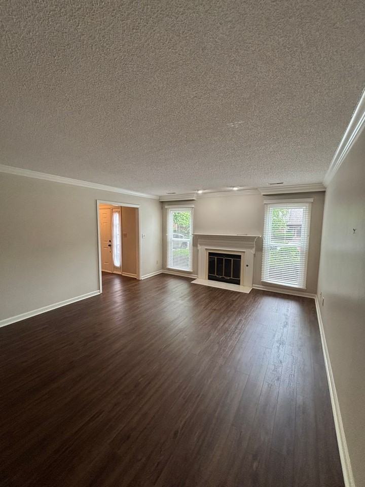 9153 Wesley Pl - Photo 4 of 32