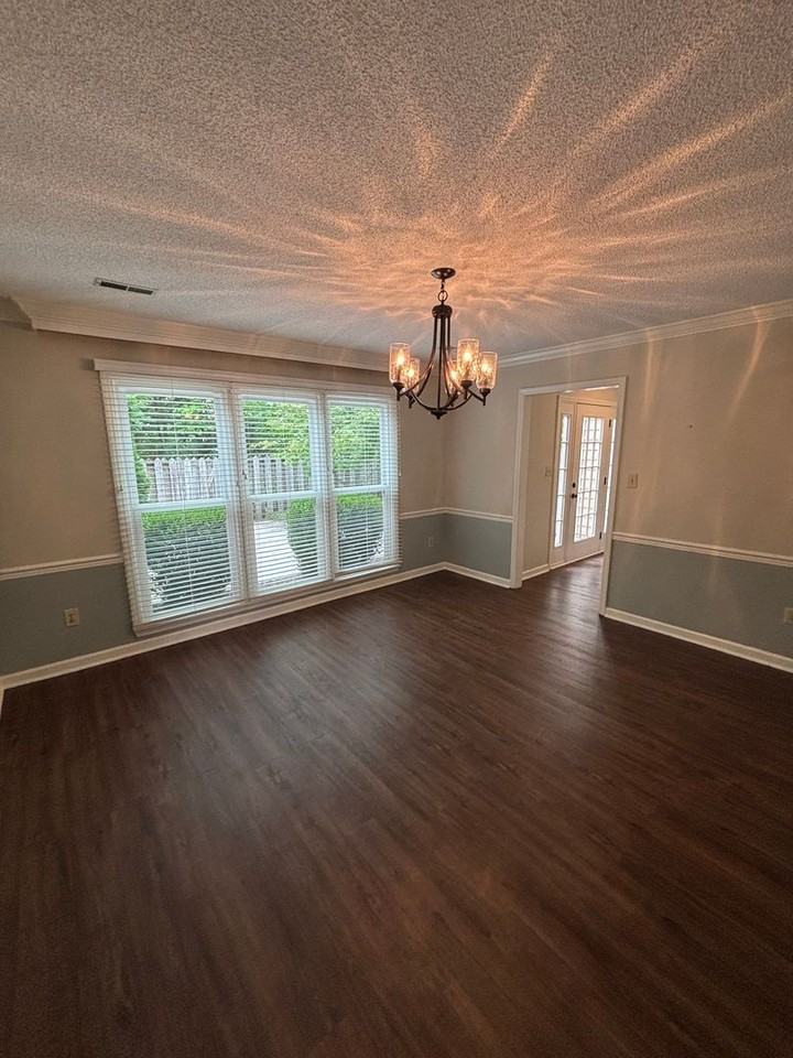 9153 Wesley Pl - Photo 5 of 32