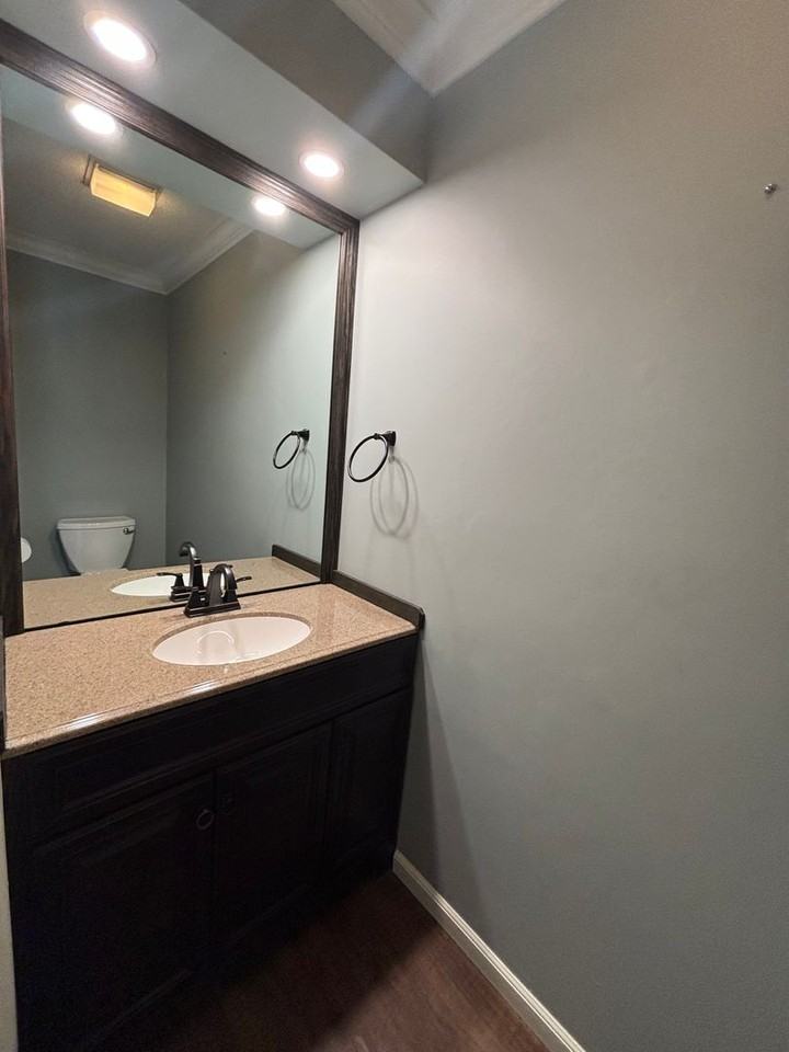 9153 Wesley Pl - Photo 7 of 32