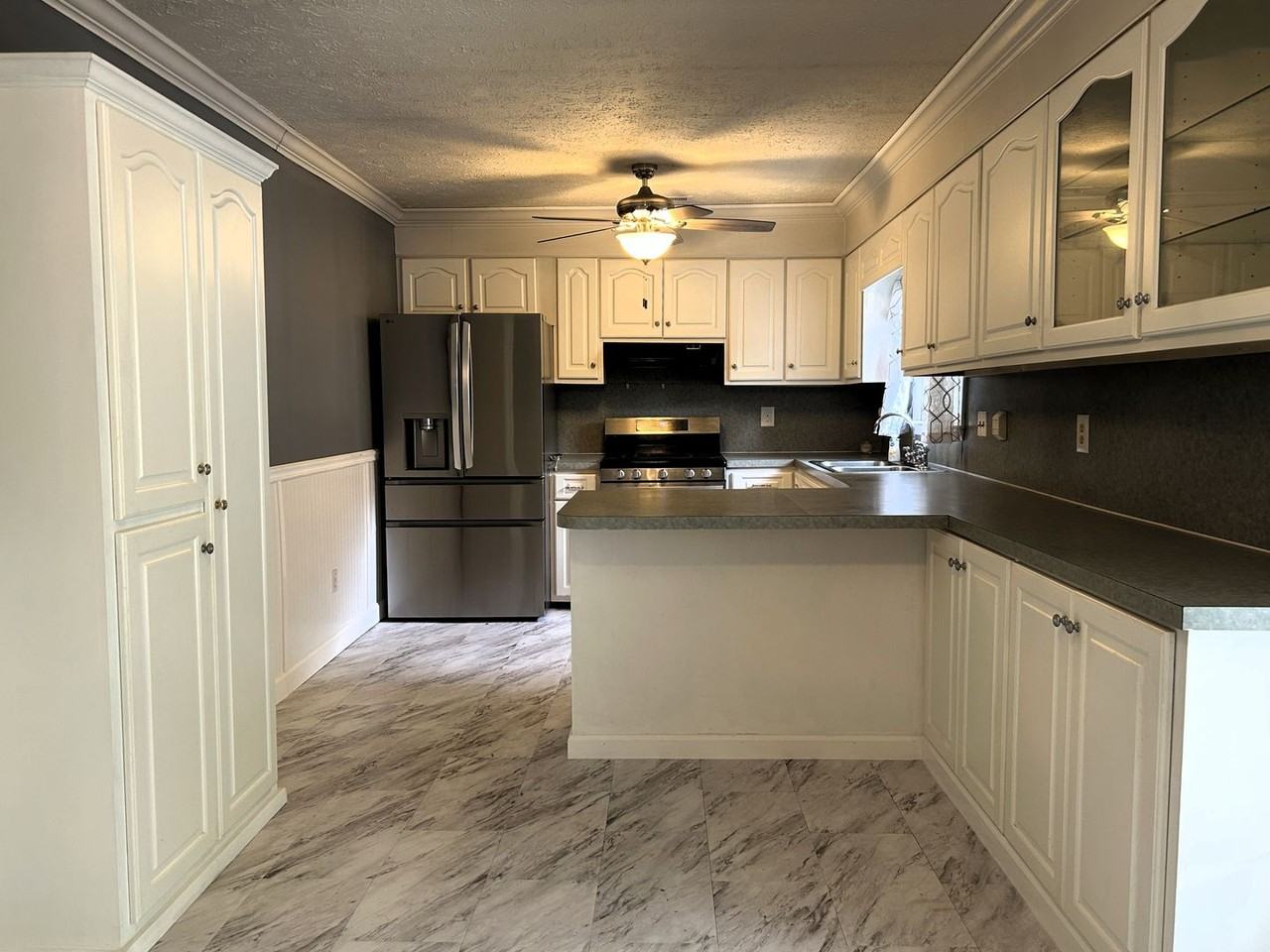 212 Georgetown Rd - Photo 5 of 27