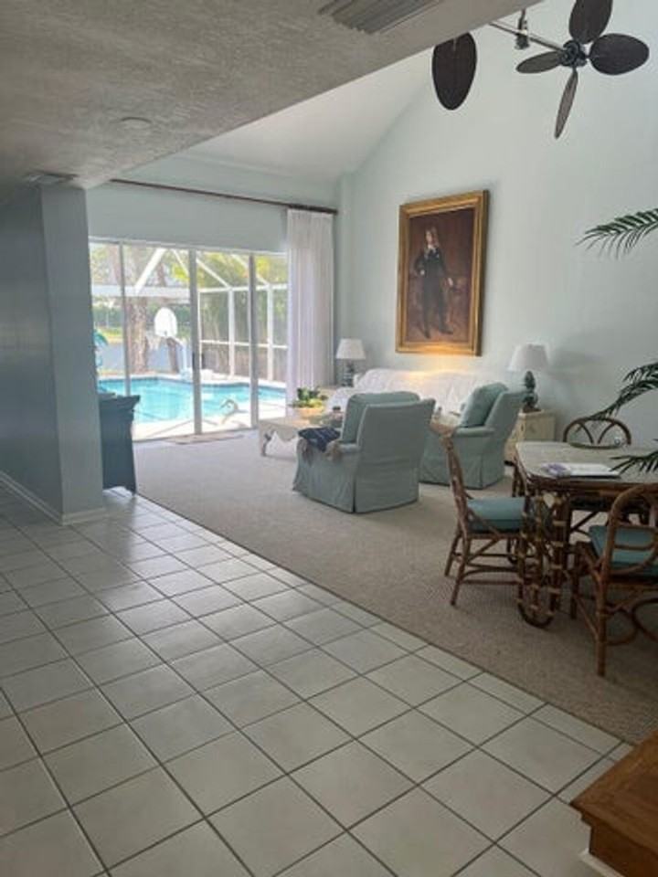 9230 Heathridge Dr - Photo 2 of 20