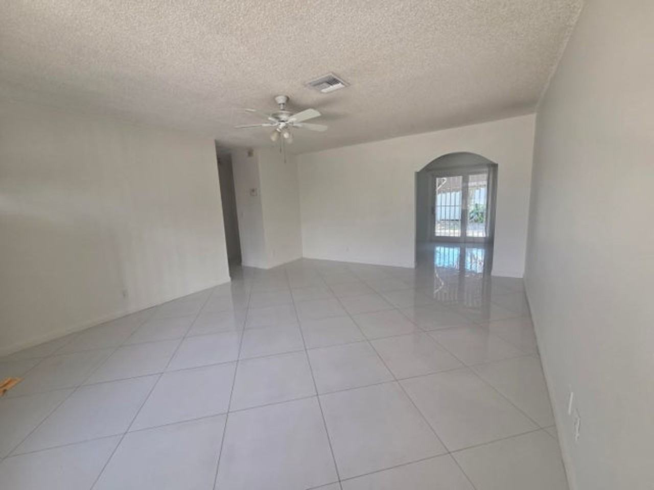 6186 Winrock Rd - Photo 2 of 10
