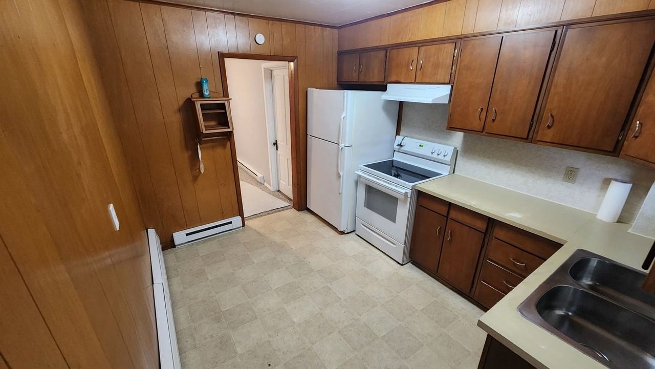 46 E Howard Ave - Photo 3 of 15