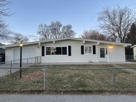 featured image of 1915 Parkhill Dr