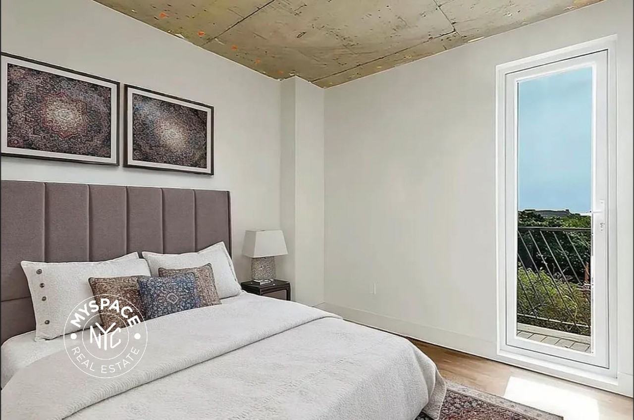 2021 Farragut Rd #3C - Photo 6 of 14