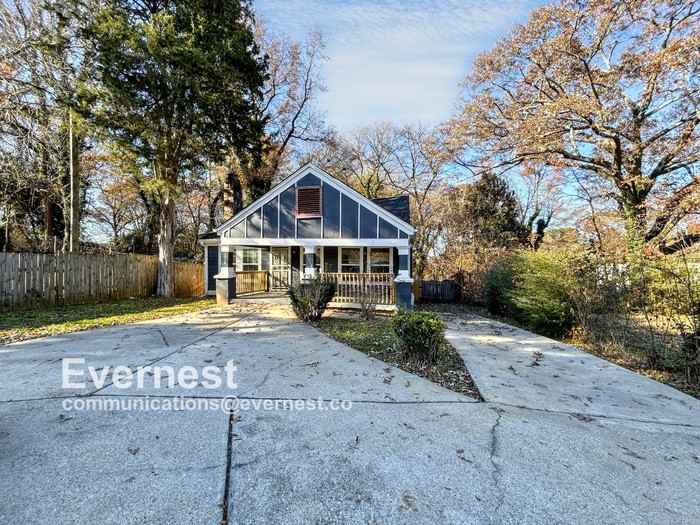 1214 Bolton Rd Nw - Photo 2 of 38