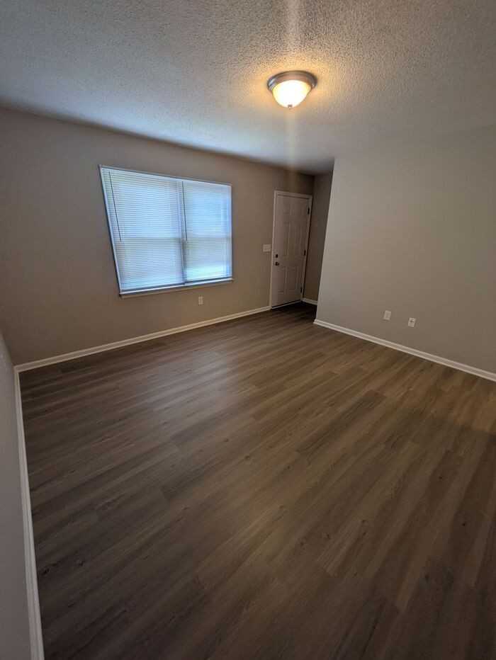 45 22nd Ave Ne #45 - Photo 2 of 10