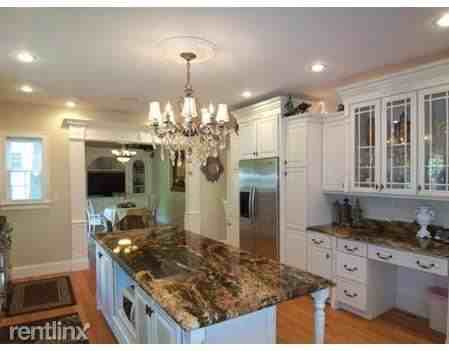 455 Waban Ave - Photo 3 of 7