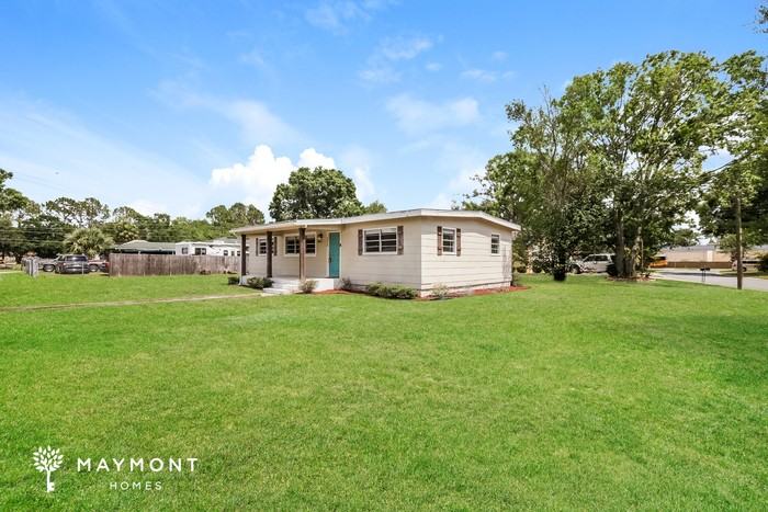 1228 Vista Pl - Photo 3 of 11