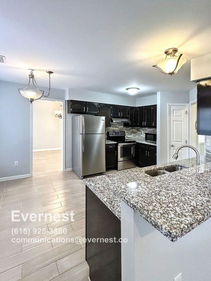 10 Keeton Ct - Photo 3 of 20