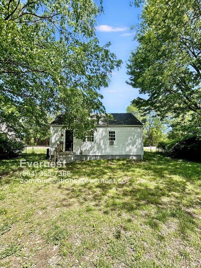 2903 Creighton Rd - Photo 2 of 30