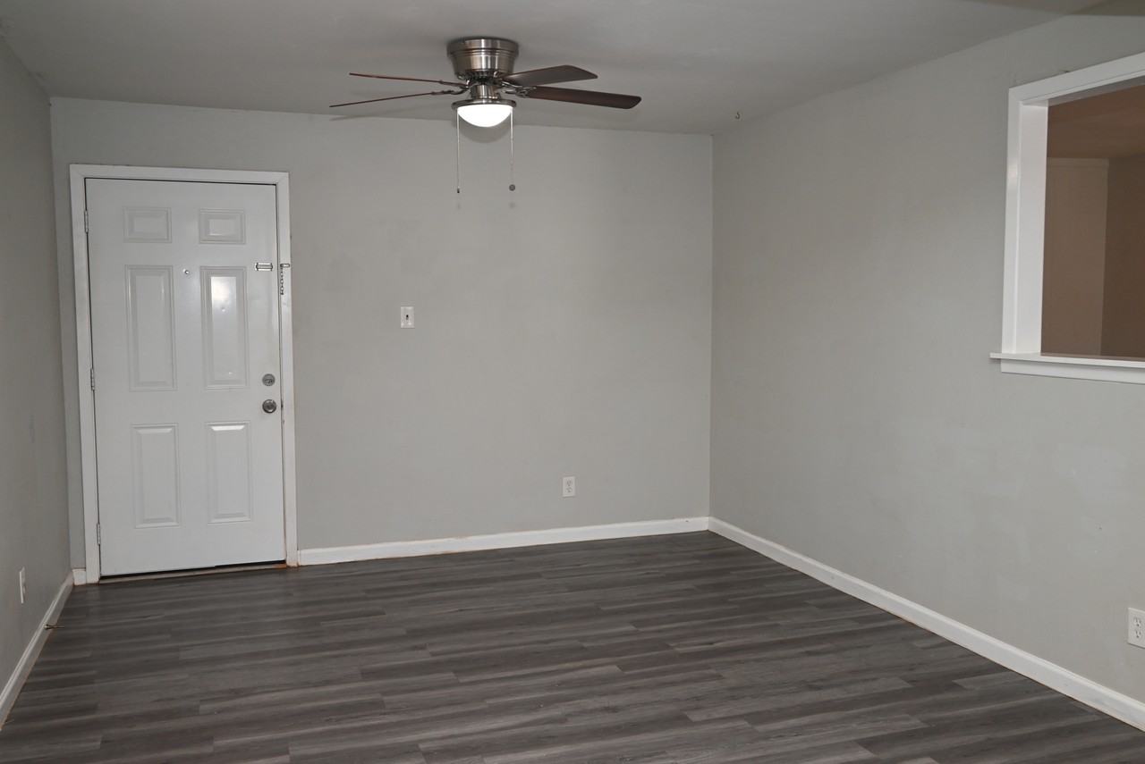 204 W Garden Dr #NA - Photo 3 of 20