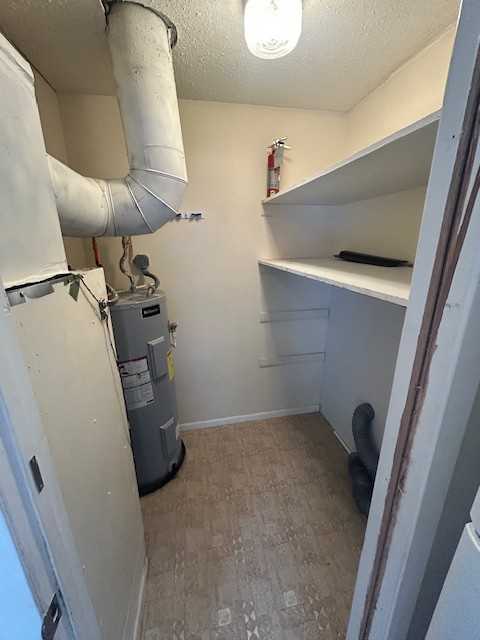 407 4th St #13 - Photo 4 of 10