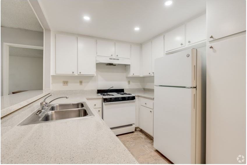 1130 E Alosta Ave #B203 - Photo 6 of 17