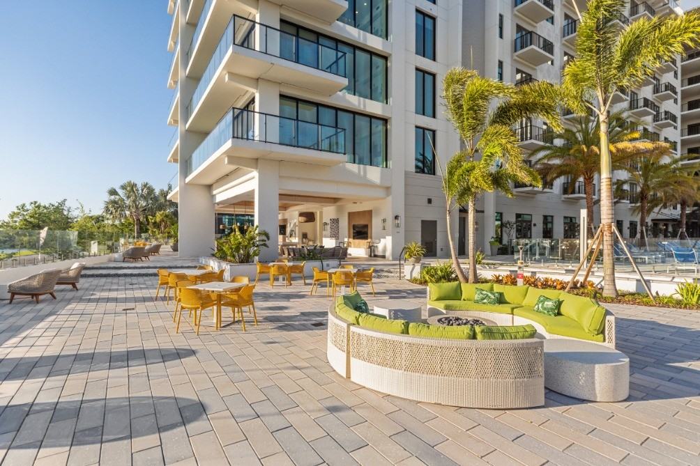 5498 Bay Center Dr #3 - Photo 5 of 27