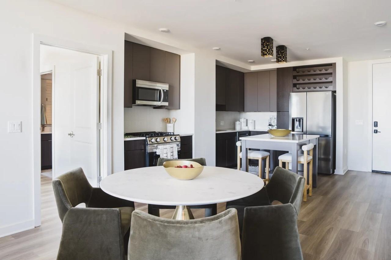 Modera Parkside - Photo 3 of 50