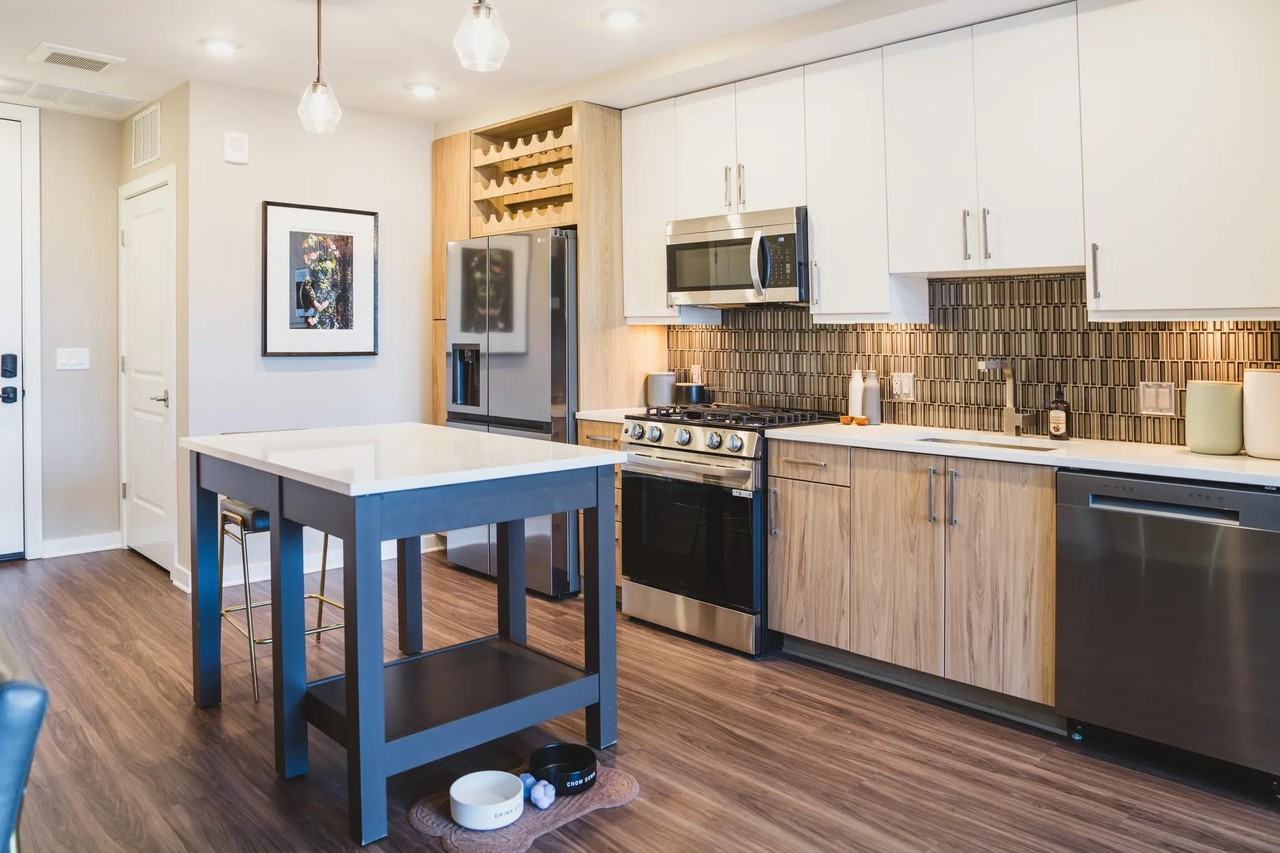 Modera Parkside - Photo 4 of 50