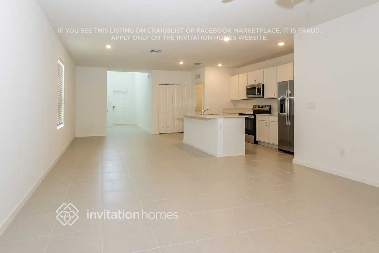 747 Carlyle Way - Photo 6 of 18