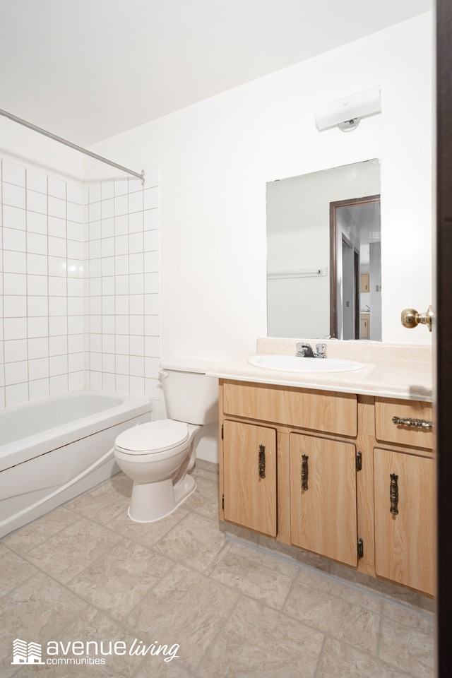 King Art - Photo 7 of 24