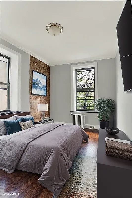 W 51st St #4 - Photo 2 of 8