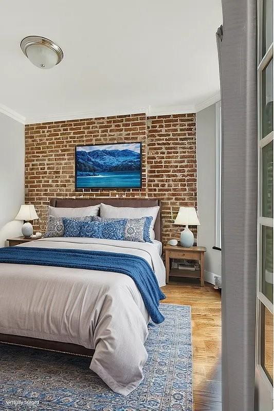 W 51st St #4 - Photo 5 of 8